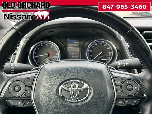 Used 2018 Toyota Camry L image 20