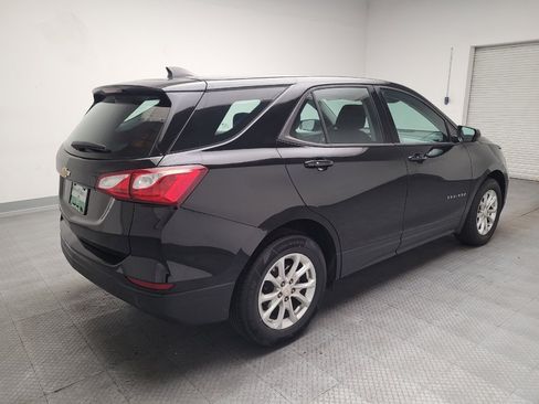 Used 2019 Chevrolet Equinox LS FWD image 9