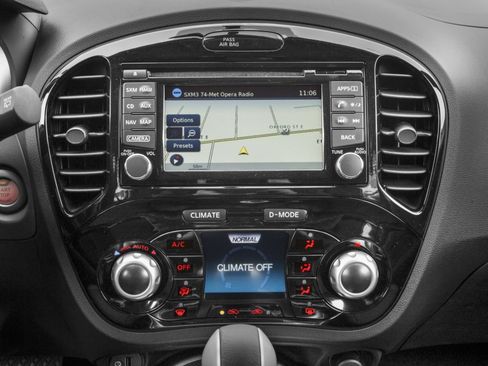 Used 2017 Nissan Juke SL image 11