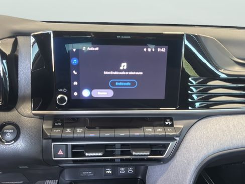 Used 2025 Toyota Camry LE FWD image 24