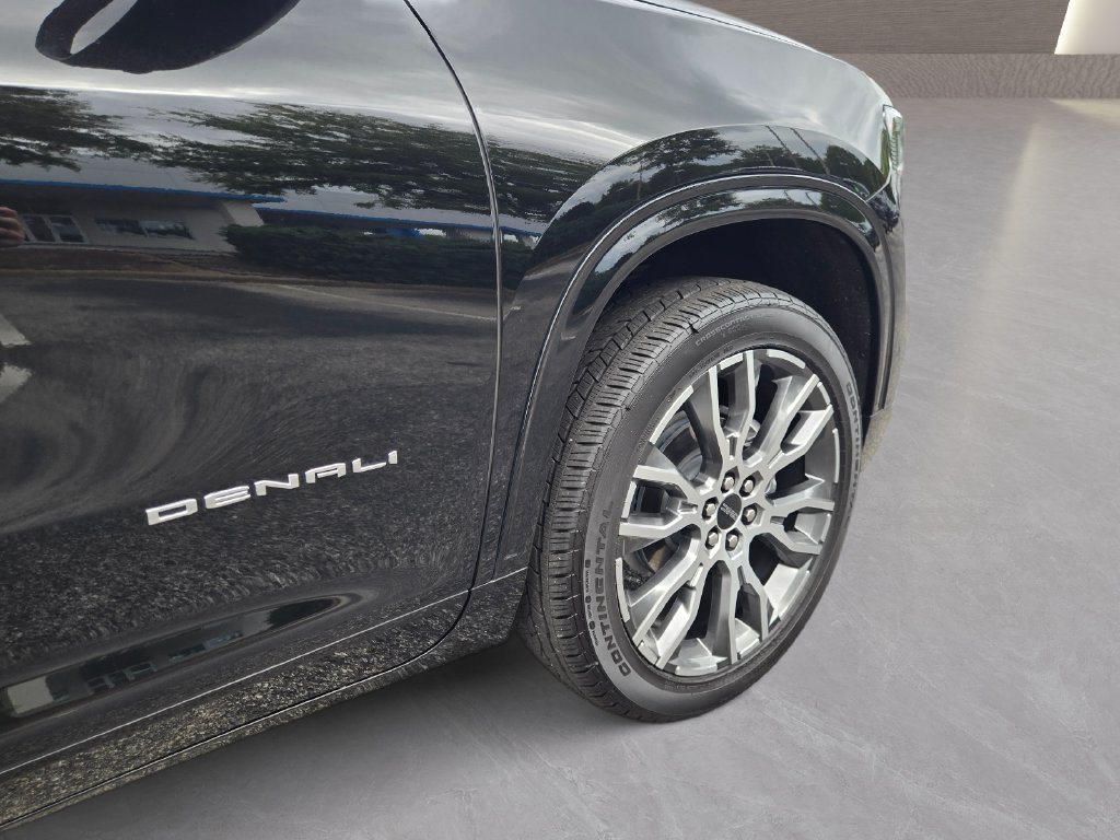 Used 2026 GMC Acadia Denali Ultimate w/ LPO, Floor Liner Package FWD image 7