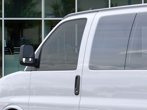 New 2026 Chevrolet Express 3500 LT w/ LT Preferred Equipment Group RWD image 14