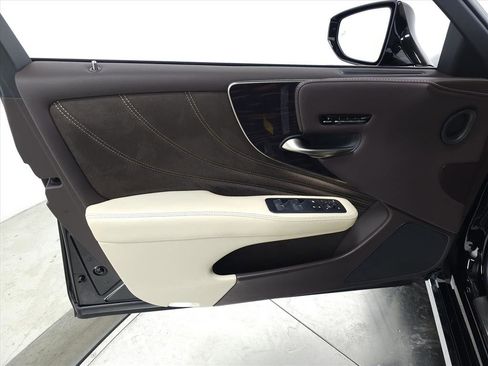 Used 2020 Lexus LS 500 AWD image 14