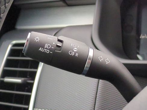 New 2026 Land Rover Discovery Limited Edition image 28