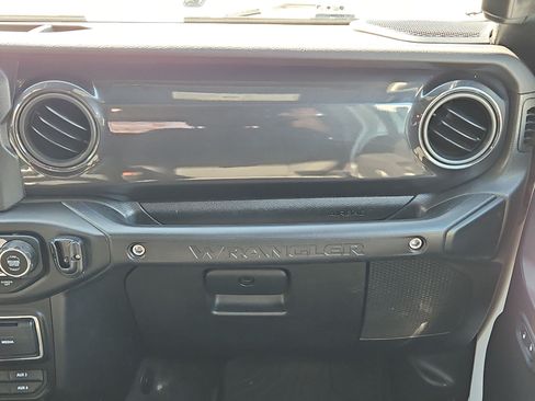 Used 2022 Jeep Wrangler Unlimited Sport AWD/4WD image 28