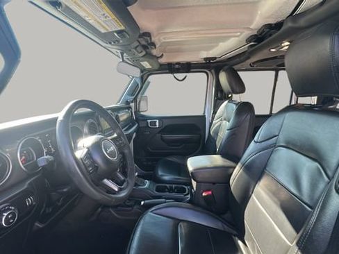 Used 2023 Jeep Gladiator Sport AWD/4WD image 11
