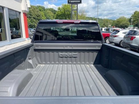 Used 2024 GMC Sierra 2500 SLE w/ SLE Value Package; AWD/4WD image 16