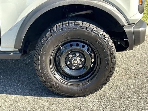 Used 2023 Ford Bronco Black Diamond AWD/4WD image 13