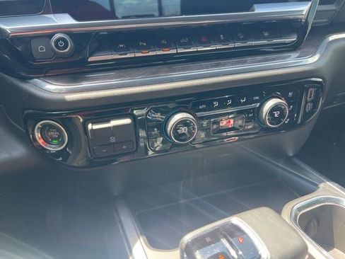 Used 2024 Chevrolet Silverado 1500 LTZ image 17