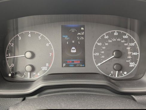 Used 2024 Toyota Corolla Cross LE w/ Moonroof Package image 23