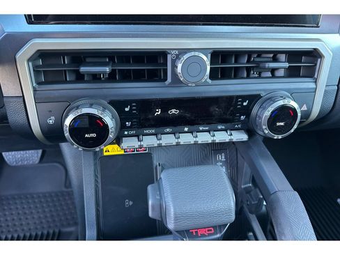 New 2026 Toyota Tacoma TRD Off-Road AWD/4WD image 21