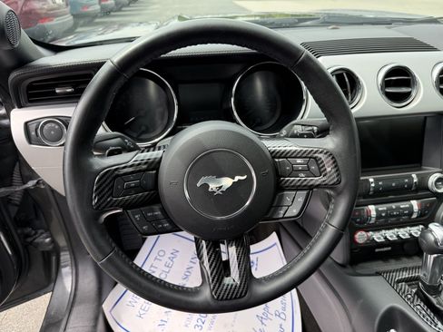 Used 2017 Ford Mustang Premium RWD image 26