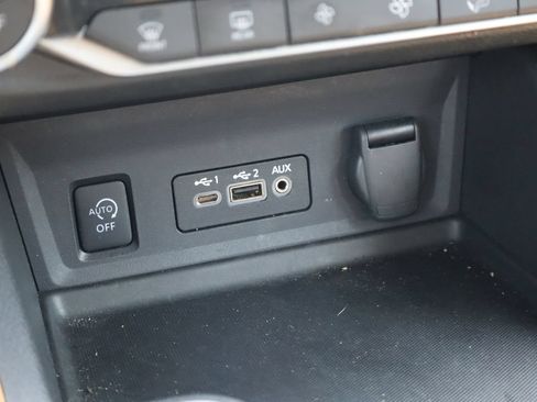 Used 2024 Nissan Sentra SV w/ SV Premium Package FWD image 25