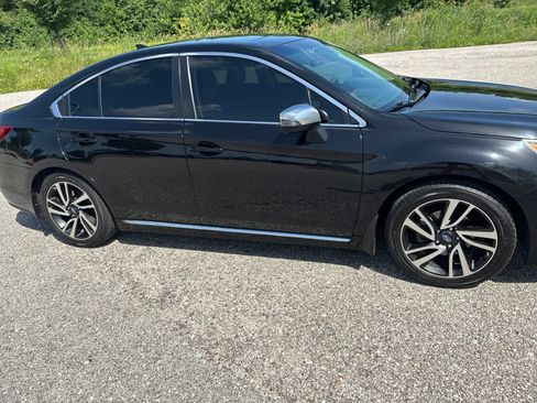 Used 2017 Subaru Legacy 2.5i Sport AWD/4WD image 9