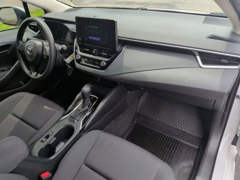 Used 2023 Toyota Corolla LE FWD image 16