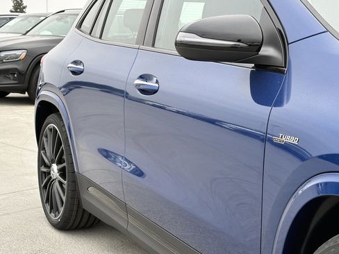 Used 2024 Mercedes-Benz GLA 35 AMG 4MATIC image 5