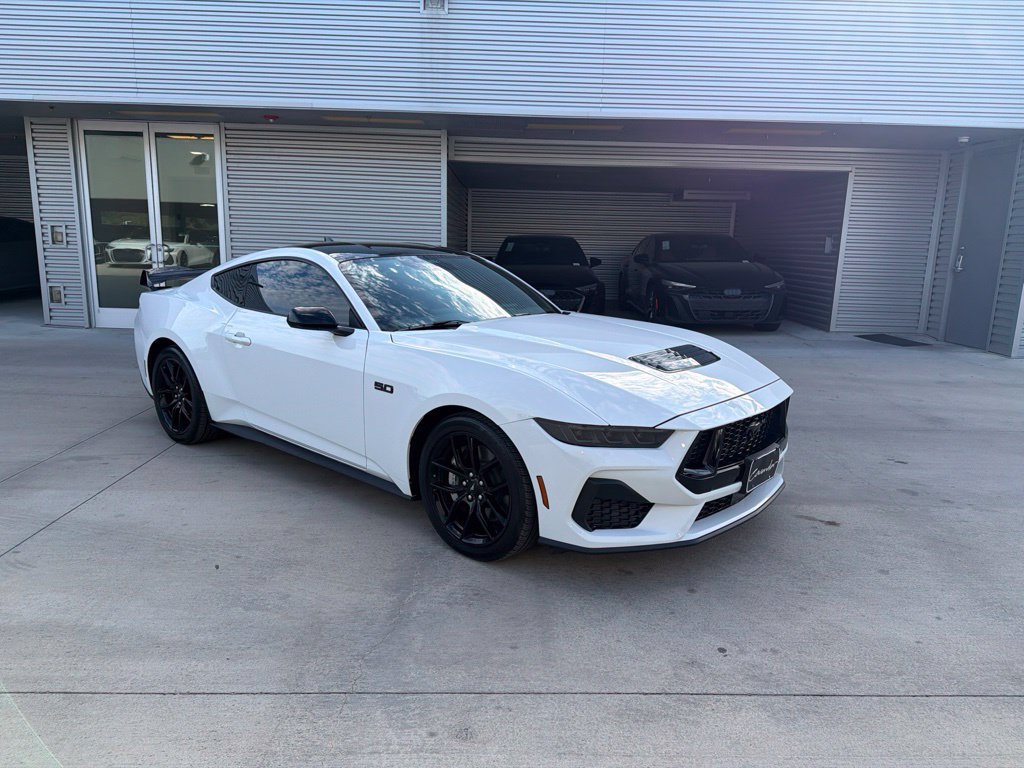 Used 2024 Ford Mustang GT RWD image 8