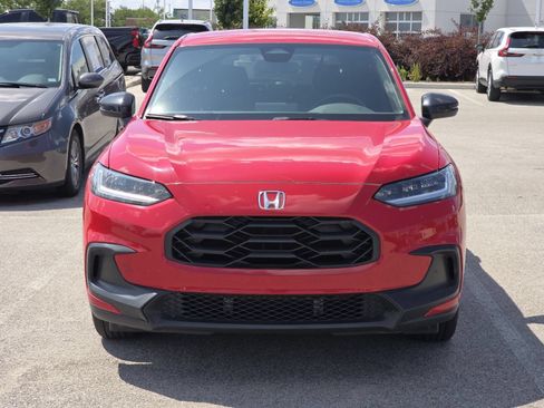 Used 2024 Honda HR-V Sport image 3