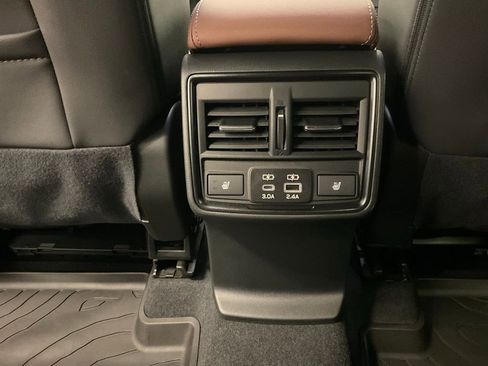 Certified 2025 Subaru Forester Touring w/ Touring Package image 34