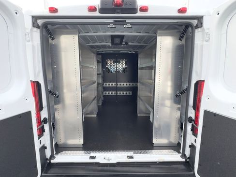 Used 2025 RAM ProMaster 2500 w/ Premium Convenience Group image 7