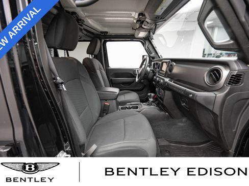 Used 2022 Jeep Wrangler Unlimited Sport AWD/4WD image 14