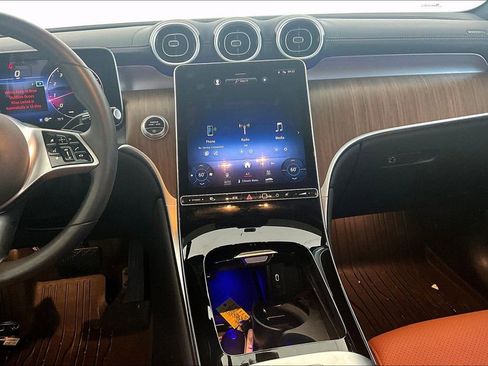 Used 2024 Mercedes-Benz GLC 300 GLC 300 image 9