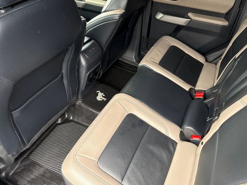 Used 2022 Ford Bronco Wildtrak image 15