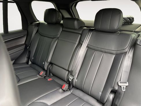 New 2026 Land Rover Range Rover SE AWD/4WD image 13