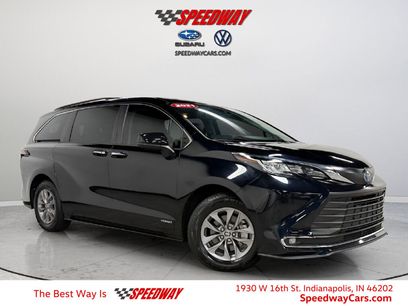 Used 2021 Toyota Sienna XLE