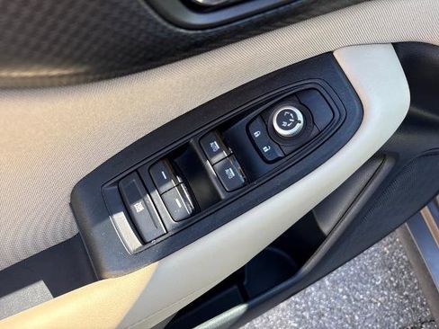 Used 2022 Subaru Legacy Premium image 21