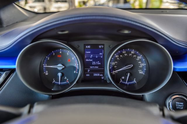 Used 2020 Toyota C-HR XLE FWD image 18