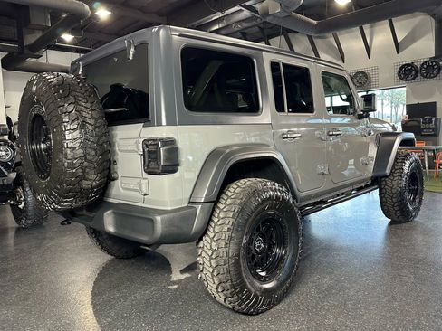 Used 2020 Jeep Wrangler Unlimited Sport S image 11