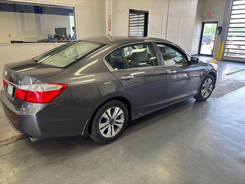 Used 2013 Honda Accord LX image 8