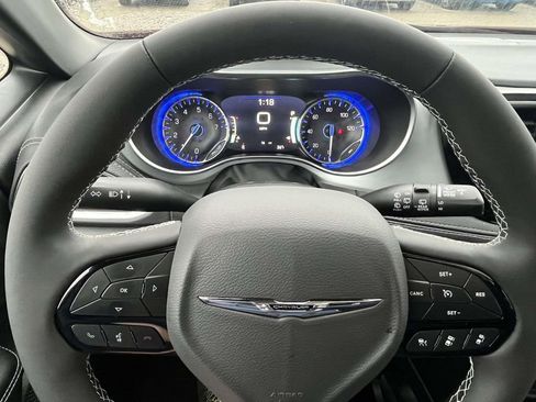 New 2026 Chrysler Pacifica Limited w/ S Appearance Package image 15