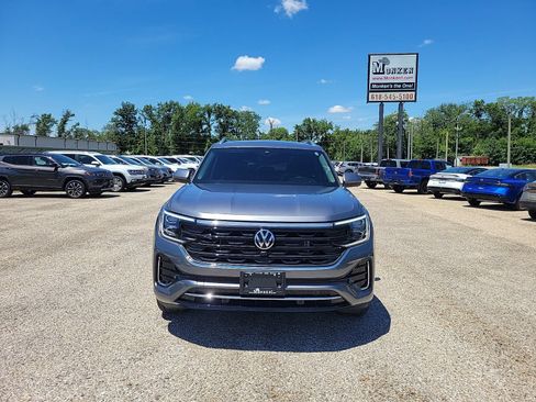 Used 2024 Volkswagen Atlas SEL Premium R-Line AWD/4WD image 8