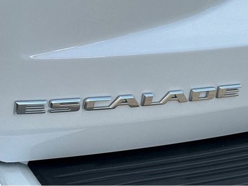 Certified 2025 Cadillac Escalade Sport w/ Touring Package image 4