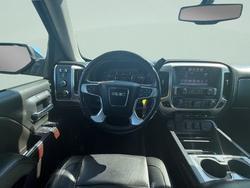 Used 2018 GMC Sierra 1500 SLT w/ SLT Premium Package AWD/4WD image 13
