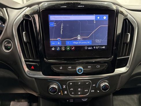 Used 2021 Chevrolet Traverse RS image 11