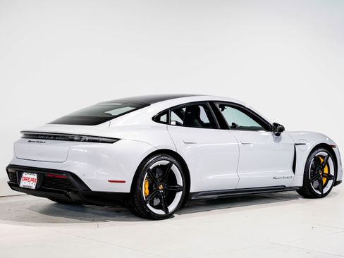 Used 2022 Porsche Taycan Turbo S image 3
