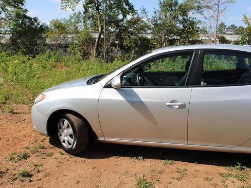 Used 2008 Hyundai Elantra SE FWD image 11