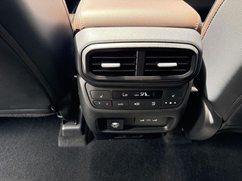Certified 2025 Honda Pilot Elite image 28
