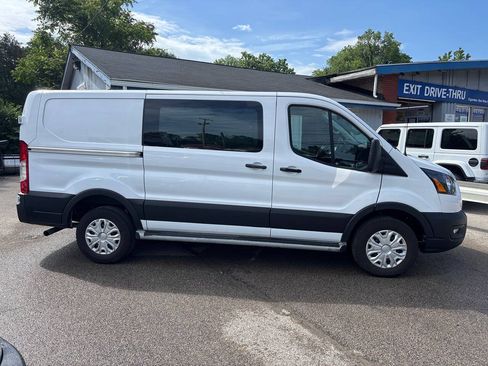 Used 2024 Ford Transit 250 Low Roof w/ Exterior Upgrade Package RWD image 2