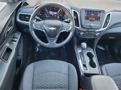 Used 2022 Chevrolet Equinox LT image 8