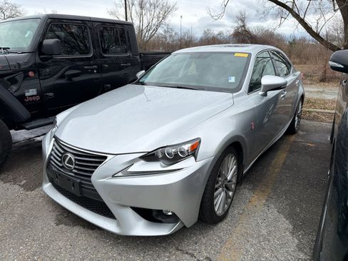 Used 2015 Lexus IS 250 AWD w/ Navigation System Package image 10