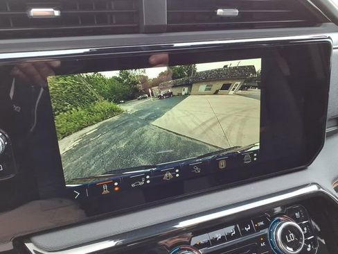 New 2026 GMC Sierra 2500 AT4 w/ Technology Package AWD/4WD image 38