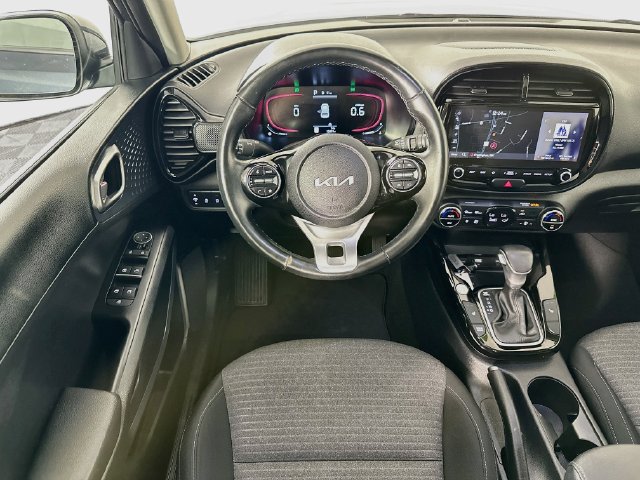 Used 2023 Kia Soul EX FWD image 11