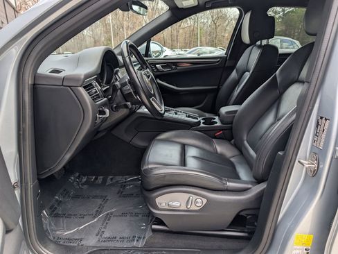 Used 2020 Porsche Macan image 13