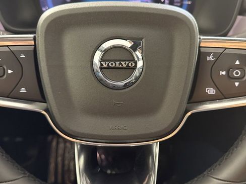 Used 2023 Volvo C40 P8 Recharge Plus AWD/4WD image 33