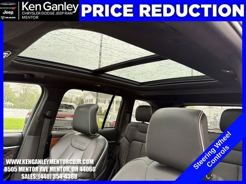 Used 2023 Jeep Grand Cherokee Summit AWD/4WD image 19