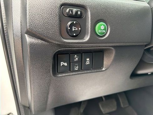 Certified 2024 Honda Passport EX-L image 9